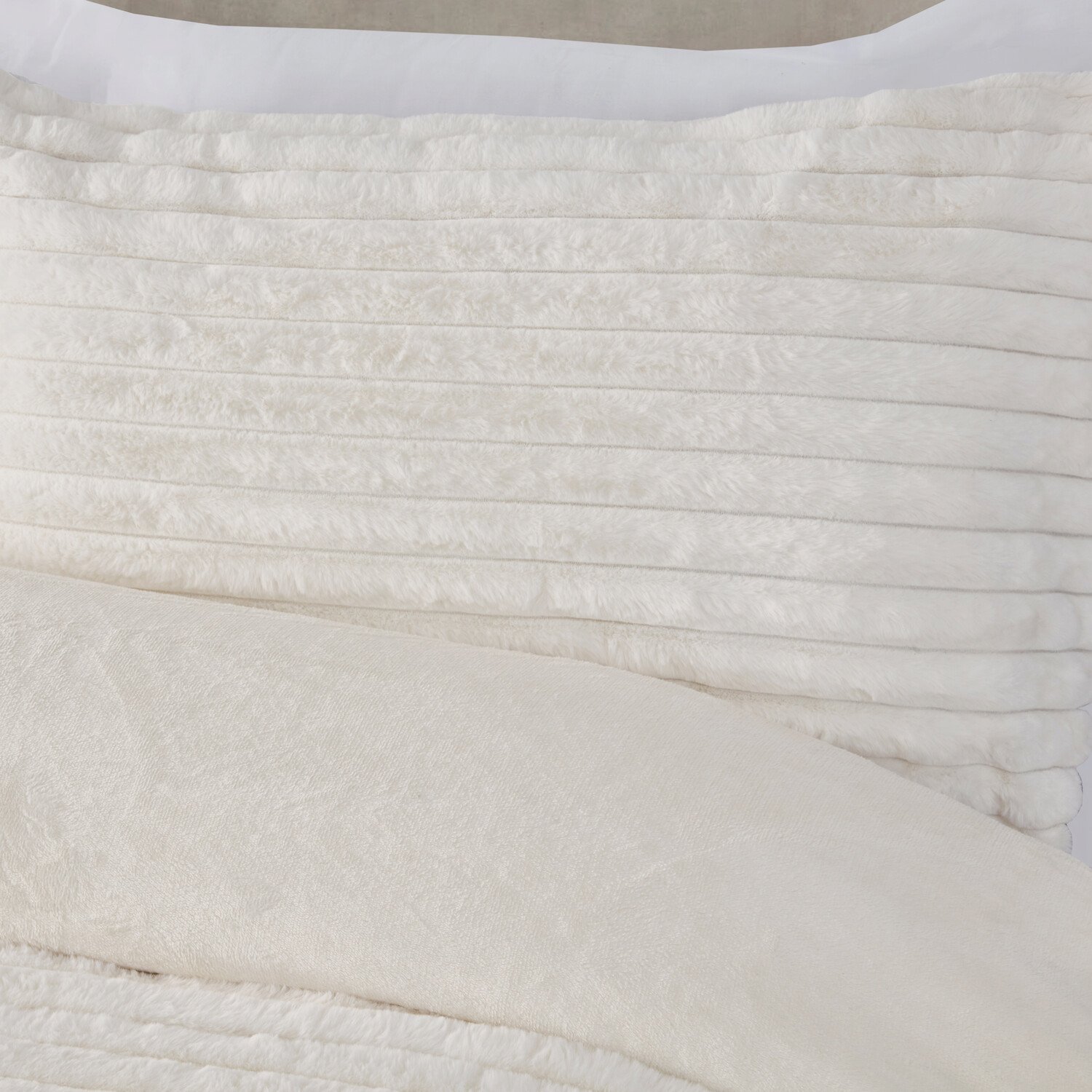 Colorado Faux Fur Duvet Set Ivory Double Image 2