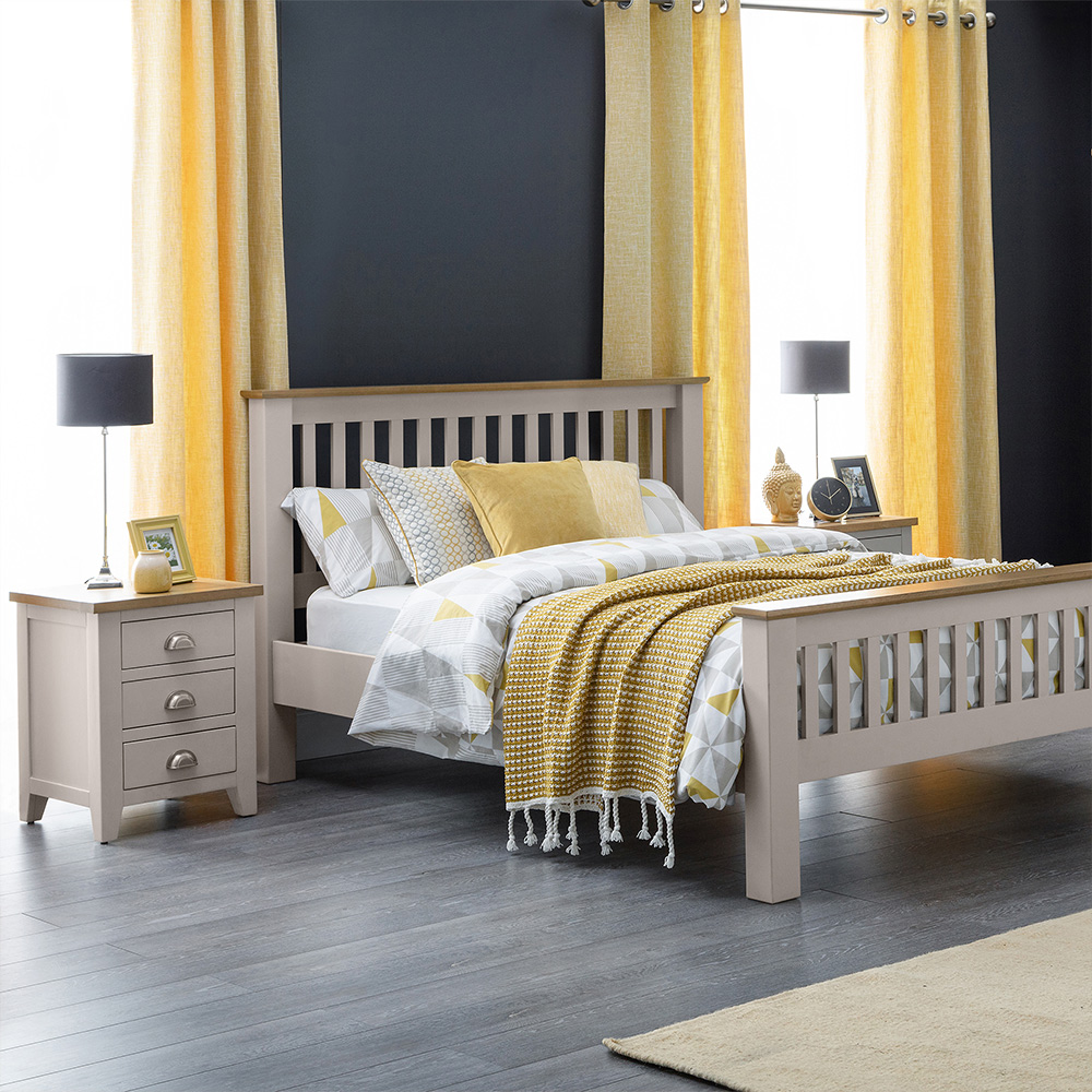 Julian Bowen Richmond 3 Drawer Grey and Oak Bedside Table Image 8