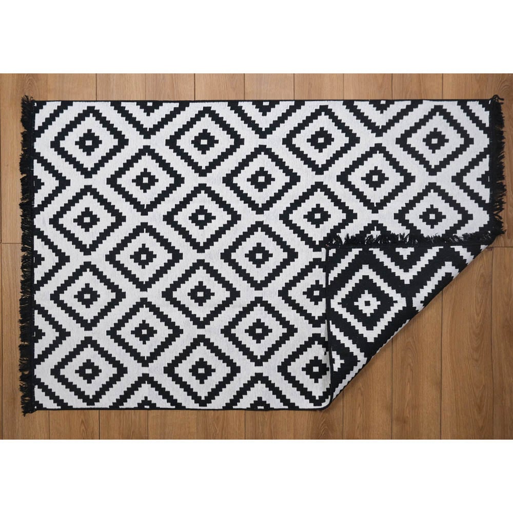 Evu Karma Reversible Rug 160 x 230cm Image 2