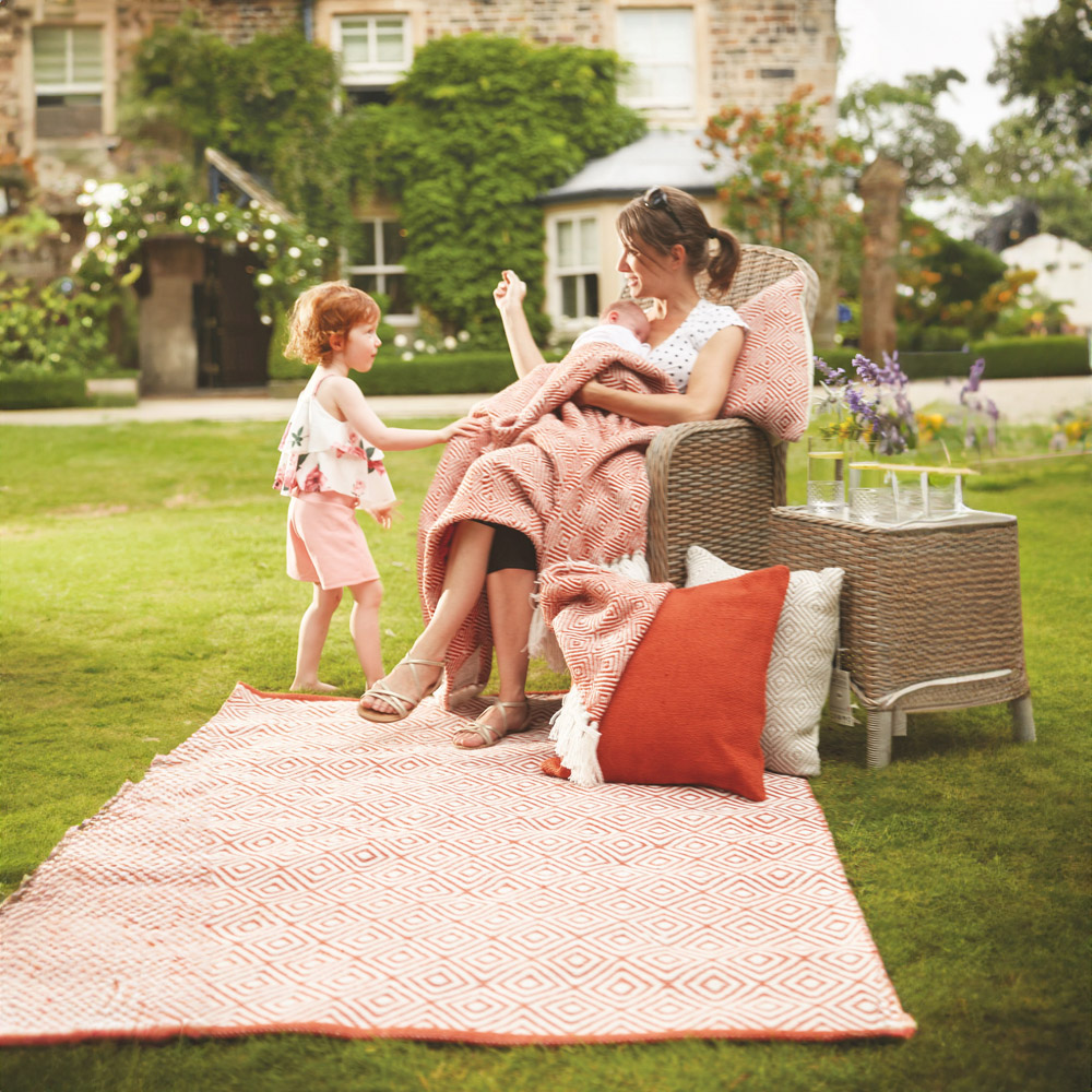 Hug Rug Rust Diamond Woven Rug 160 x 230cm Image 2