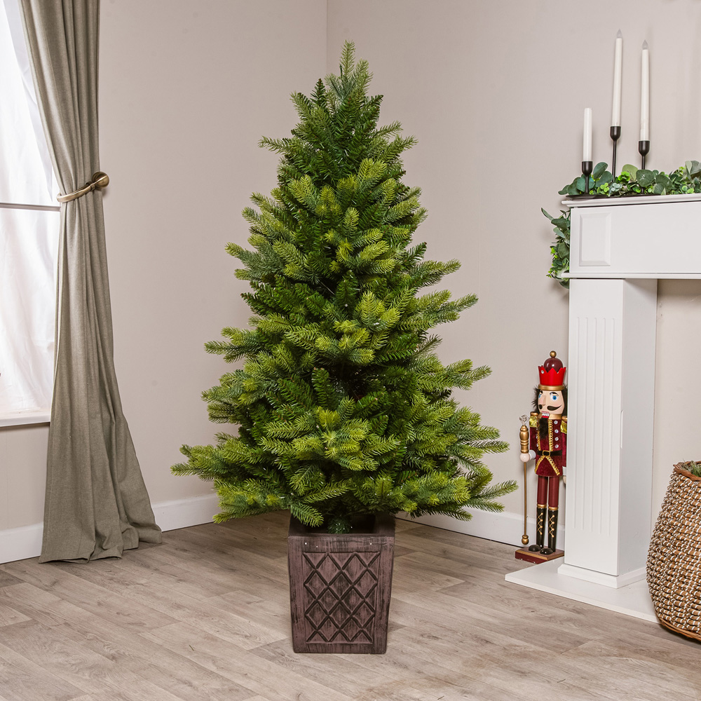 The Christmas Centre Pre-Lit Canterbury Artificial Xmas Tree 4.5ft Image 2