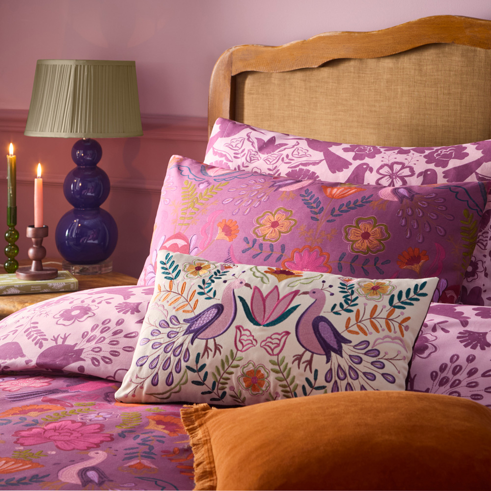 furn. Broderie Super King Size Floral Reversible Damson Duvet Set Image 2