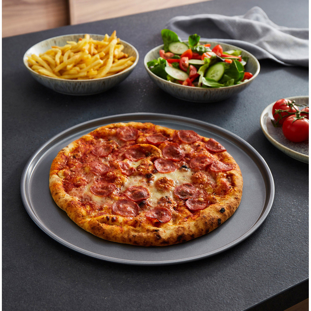 Morphy Richards Pizza Pan and Crisper Tray Set Image 5