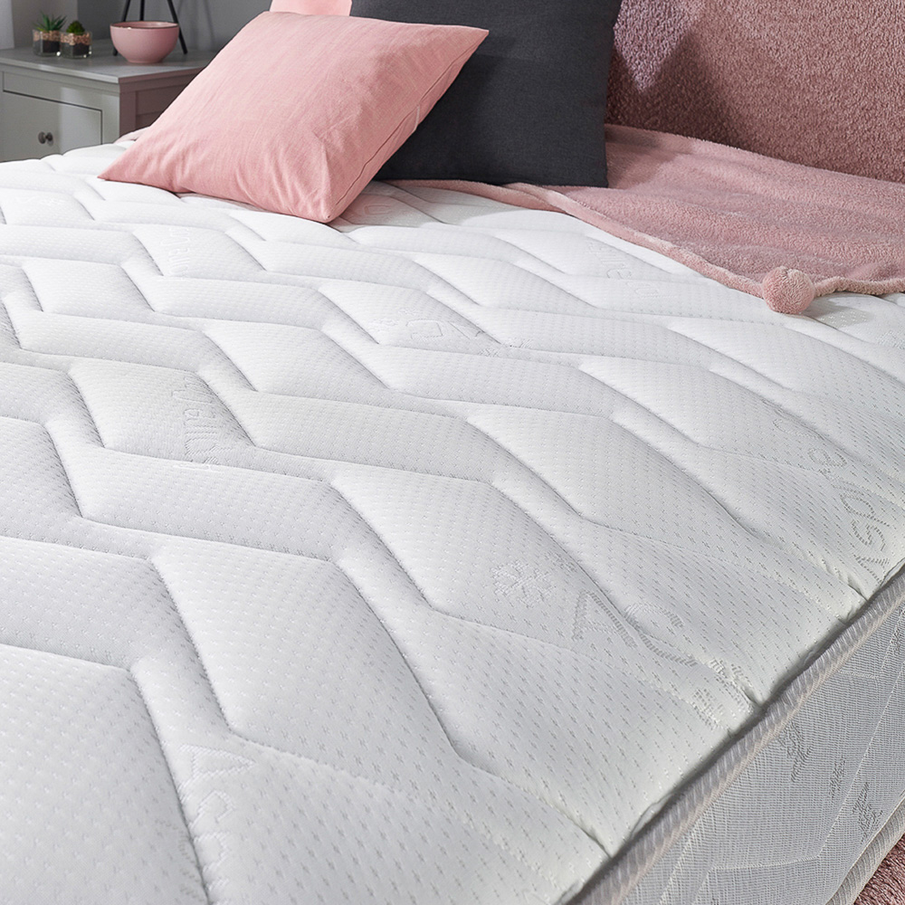 Aspire Small Double Cool Touch Diamond Memory Foam and Bonnell Spring Hybrid Mattress Image 5
