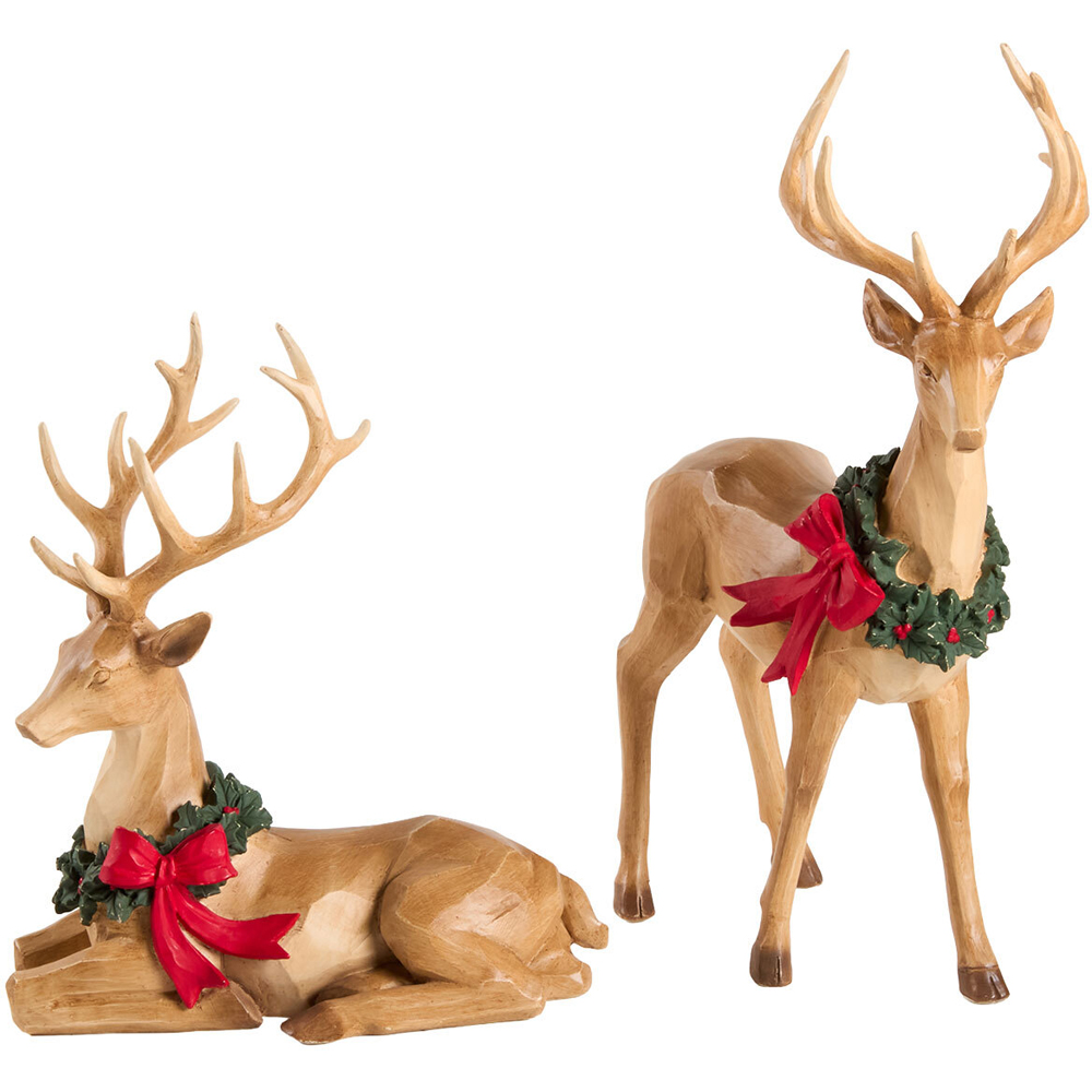 Set of 4 Traditional Reindeer Scene Figures Image 9