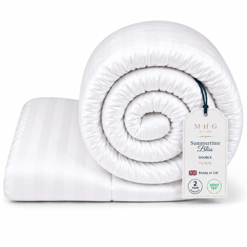 MHG Living Double White Striped Summer Lightweight Hollowfibre Duvet 1.5 Tog Image 3