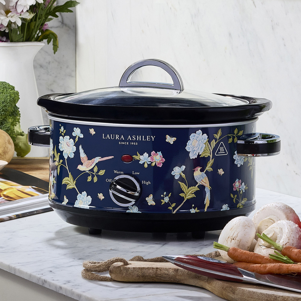 Laura Ashley Elveden VQSLWC3LLAENUK Navy 3.5L Slow Cooker Image 2