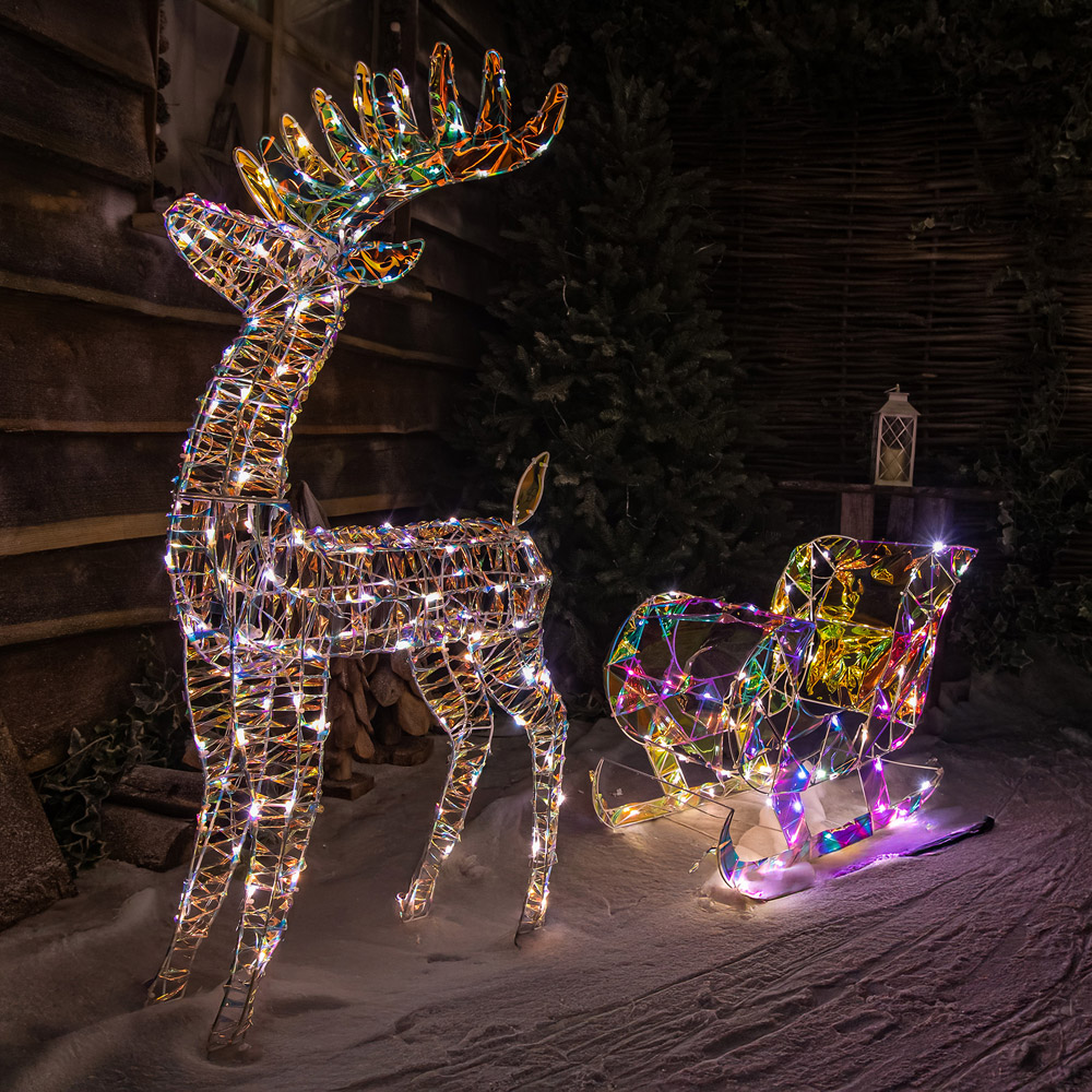 The Christmas Centre 120 LED Pre-Lit Laser Light-Up Reindeer and Sleigh 4ft Image 4