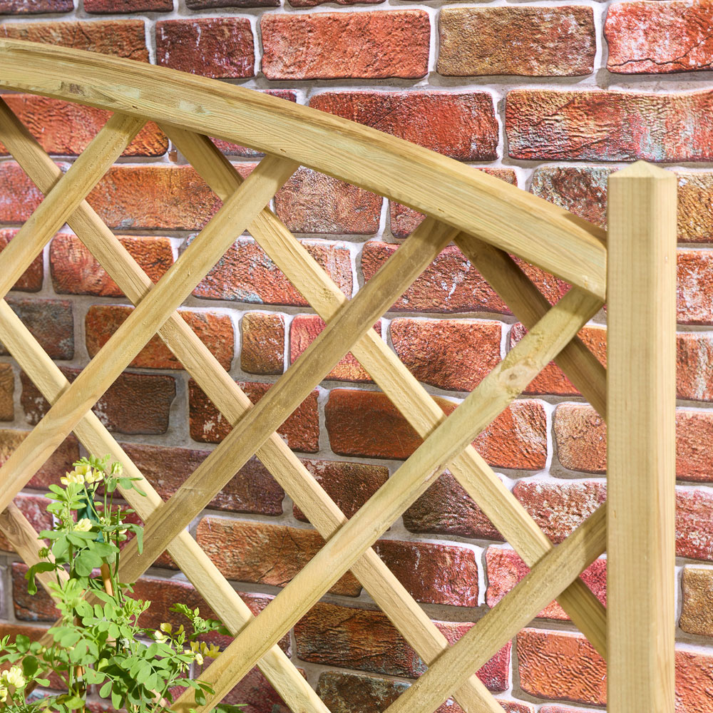 Rowlinson Natural Wooden Garden Trough Planter with Curved Lattice 148.5 x 180 x 40cm Image 3
