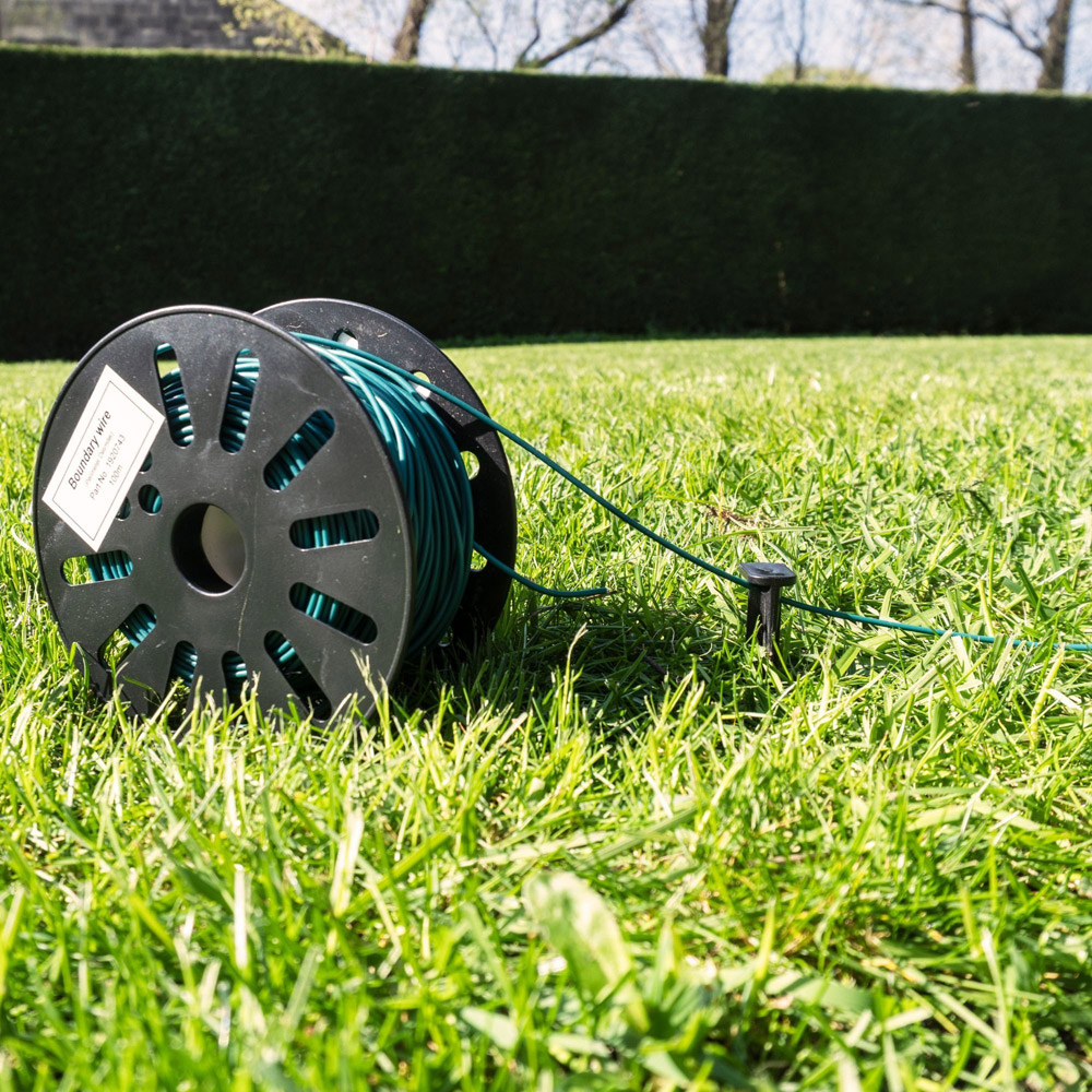 Yard Force MB400 20V 16cm Robotic Lawn Mower Image 3