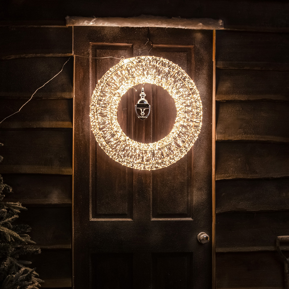 The Christmas Centre 3000 Warm White LED Micro Lights Pre-Lit Gold Light-Up Wreath 58cm Image 4