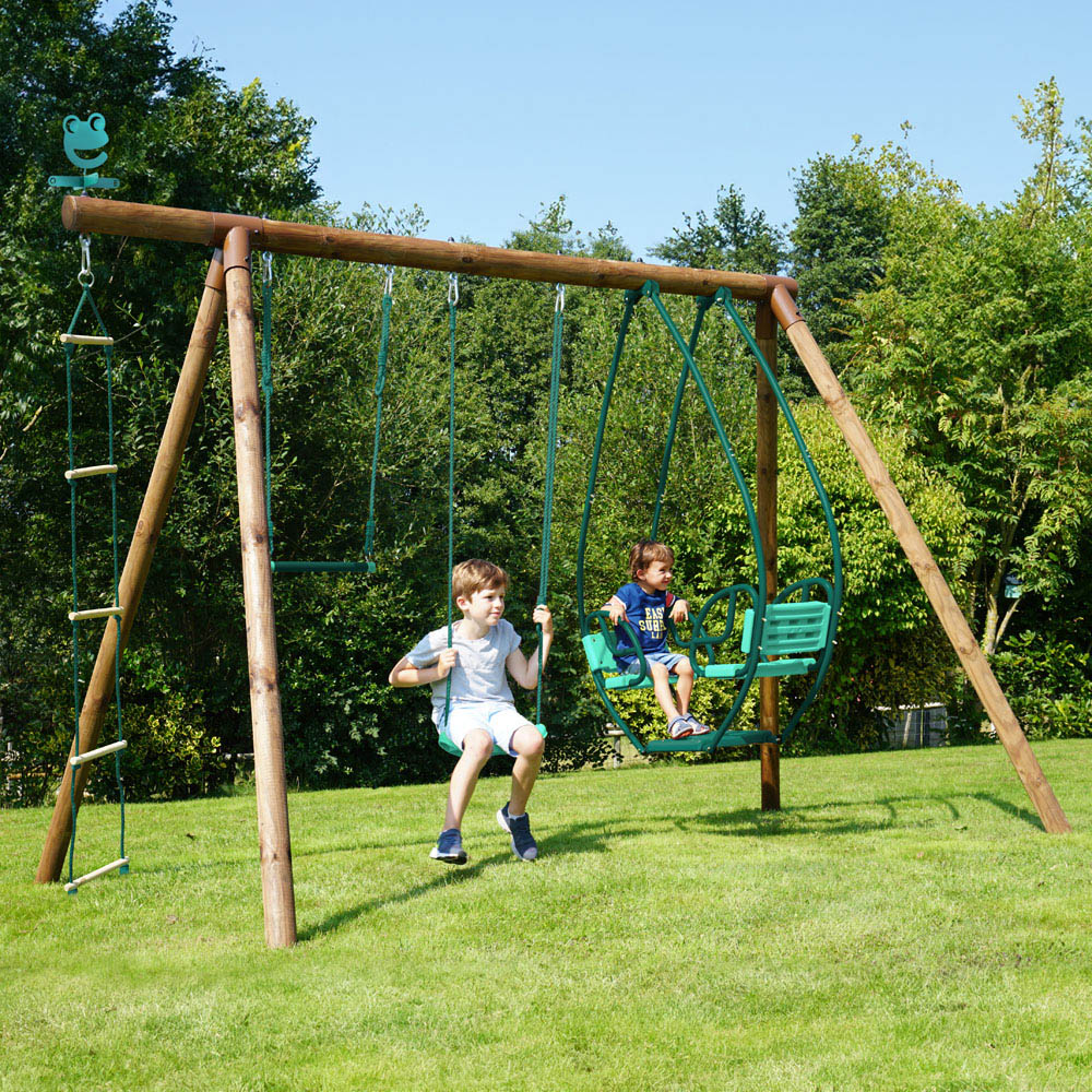 Soulet Juliet Wooden Triple Swing Set with Rope Ladder Image 2
