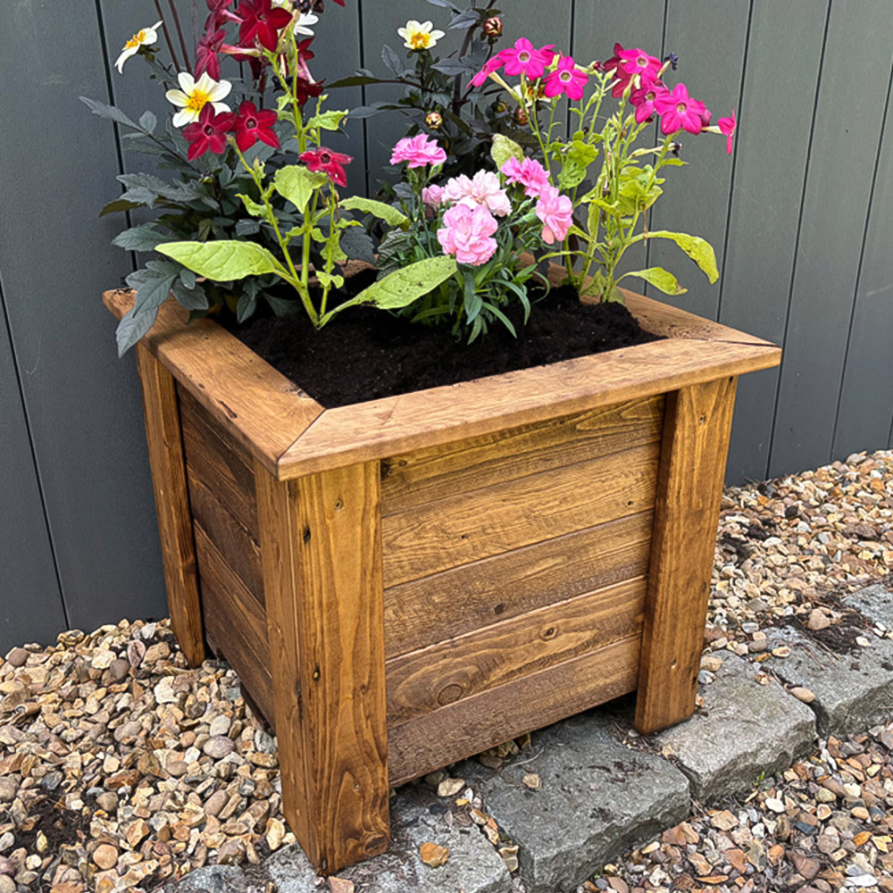 Charles Taylor Prestbury Square Large Raised Planter Image 5