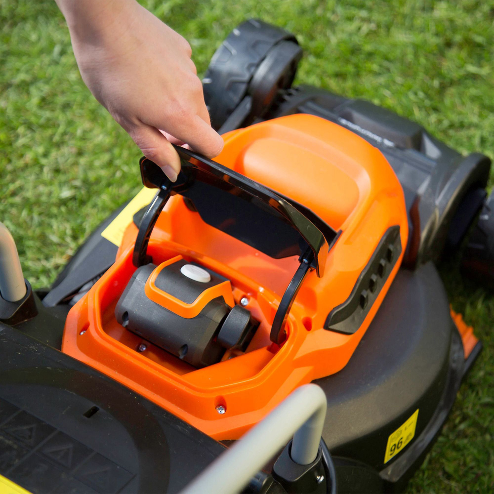 Yard Force LM G32 Battery 40V 2.5Ah Image 8