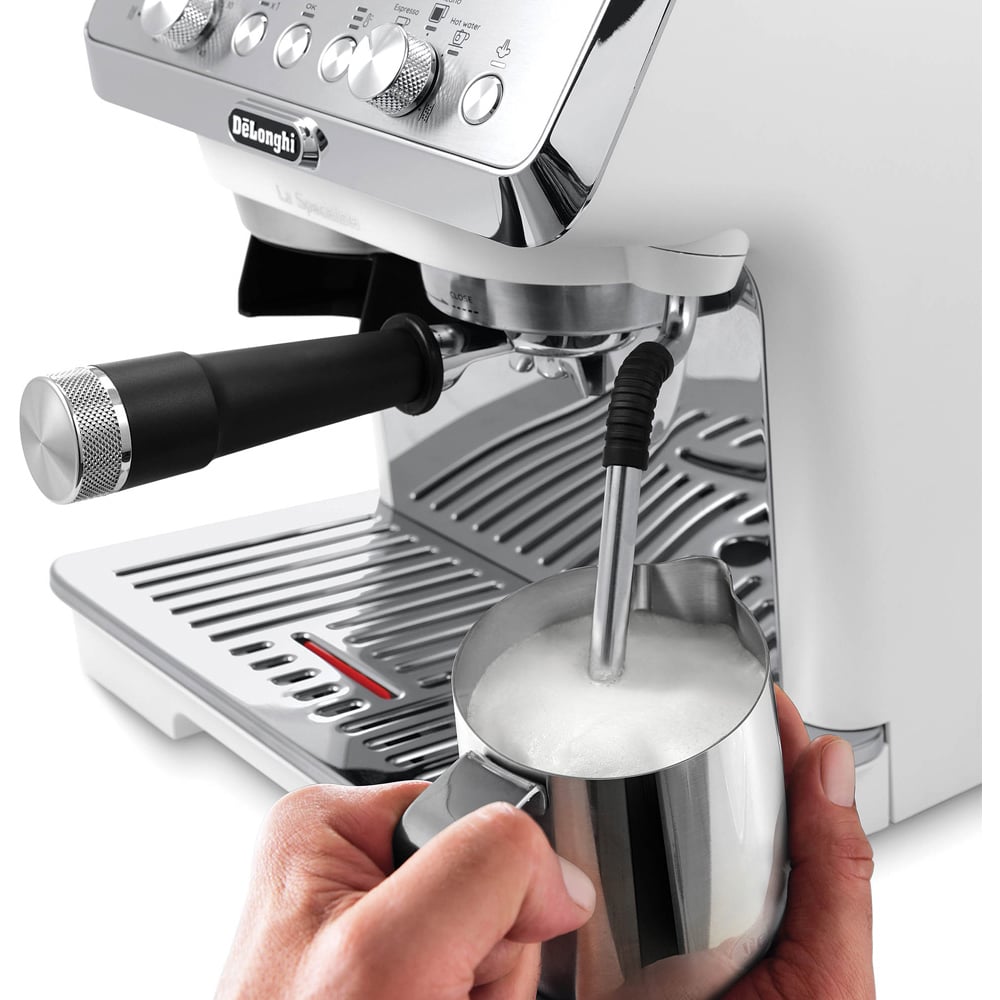 De'Longhi EC9155.WH White La Specialista Arte 1.2L Manual Coffee Machine Image 5