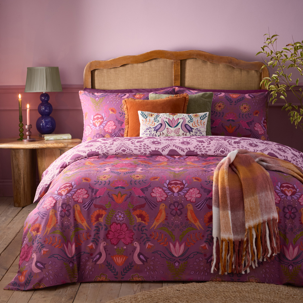 furn. Broderie Super King Size Floral Reversible Damson Duvet Set Image 4