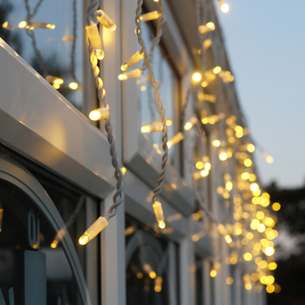 Eagle Connect 180 Warm White LED White Icicle Light 6m Image 3