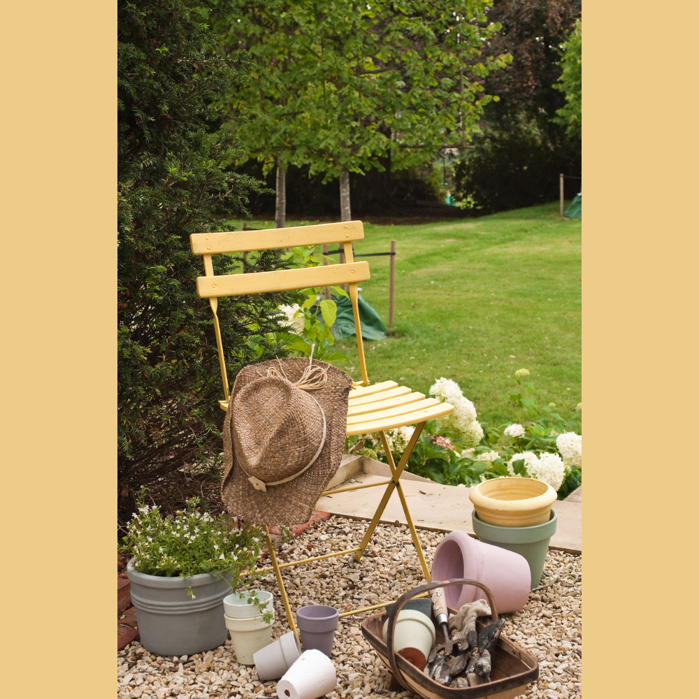 Farrow & Ball Interior Wood and Metal 218 Yellow Ground Flat Eggshell Paint 2.5L Image 4