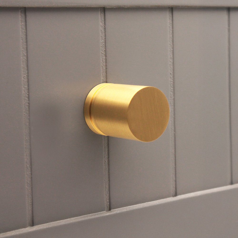 Spira Brass Satin Brass Cylinder Pull Cupboard Handle Image 2