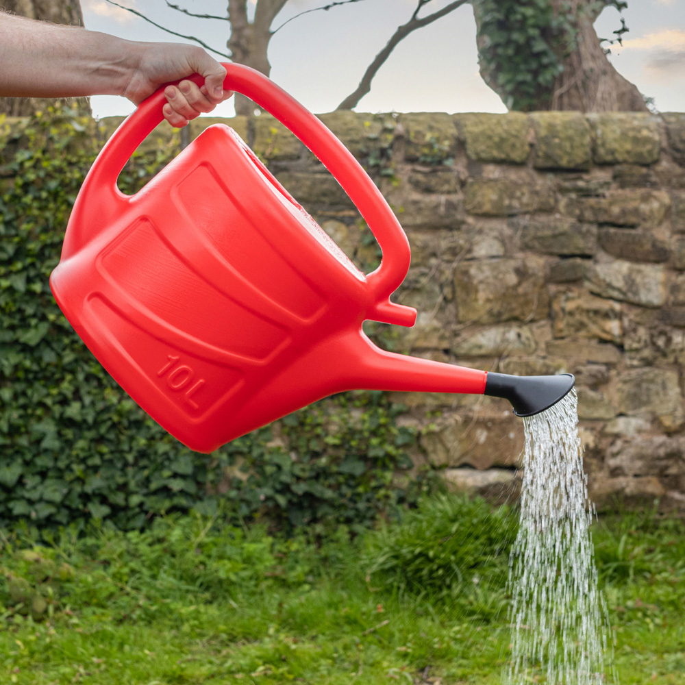 Hardys Red Watering Can 10L Image 2
