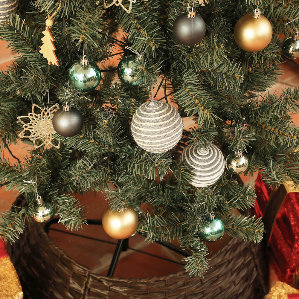 Everglow Warm White LED Pre-Lit Artificial Christmas Tree with Blue Decorations 5ft Image 3