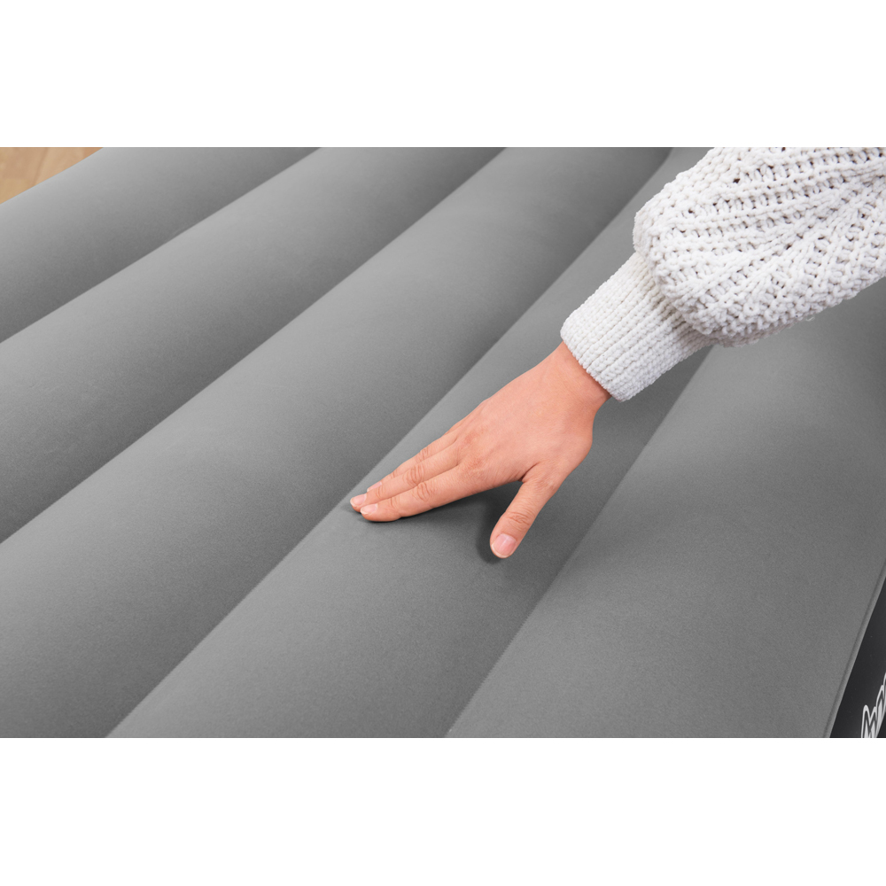 Bestway Twin Tritech Inflatable Air Mattress with Built-in AC pump Image 4