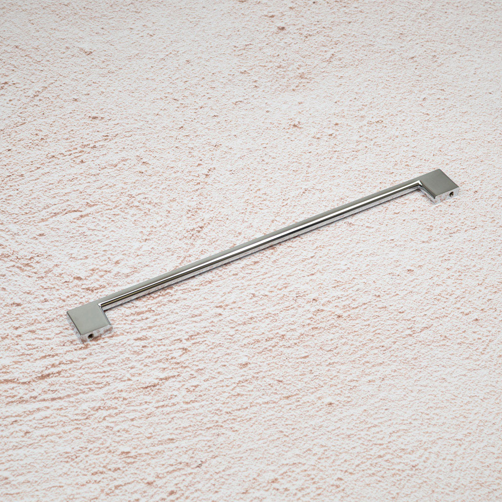 Handle & Home Polished Chrome Square D Handle 320mm Image 5