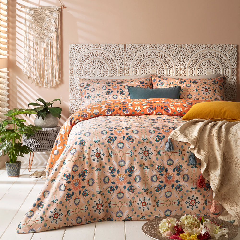 furn. Folk Flora Super King Orange Duvet Set Image 4
