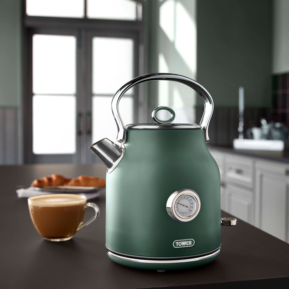 Tower Renaissance EEJB229 Green 4 Slice Toaster and 1.7L Kettle Set Image 4