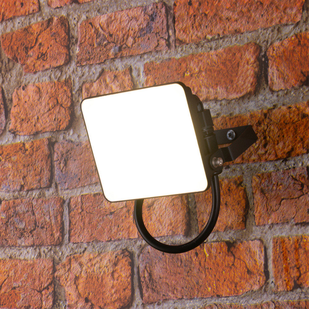 TCP LED Floodlight 20W with Screwless Connector Image 2