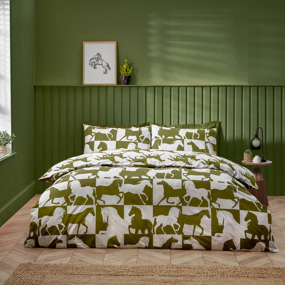 furn. Herve King Size Olive Reversible Duvet Set Image 6
