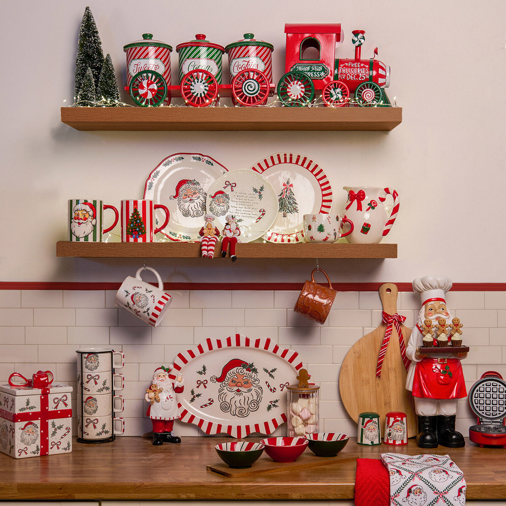 Christmas Waffle Maker Image 8