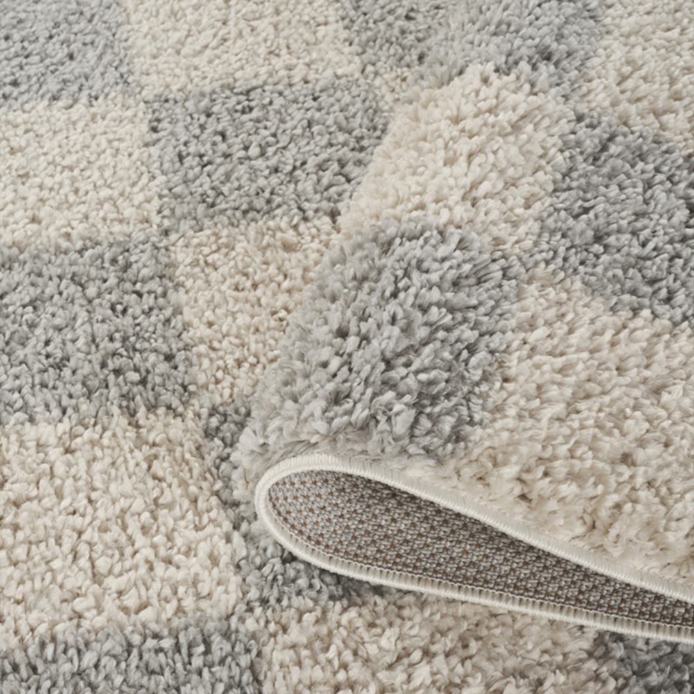 Desire Rugs Chester Grey Shaggy Checkered Rug 120 x 170cm Image 4