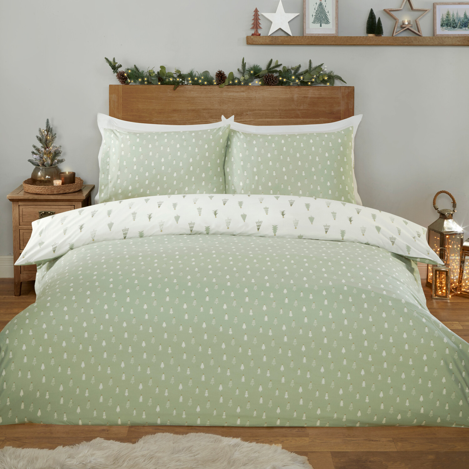 Festive Trees Reversible Duvet SetGreenSuperking Image 2