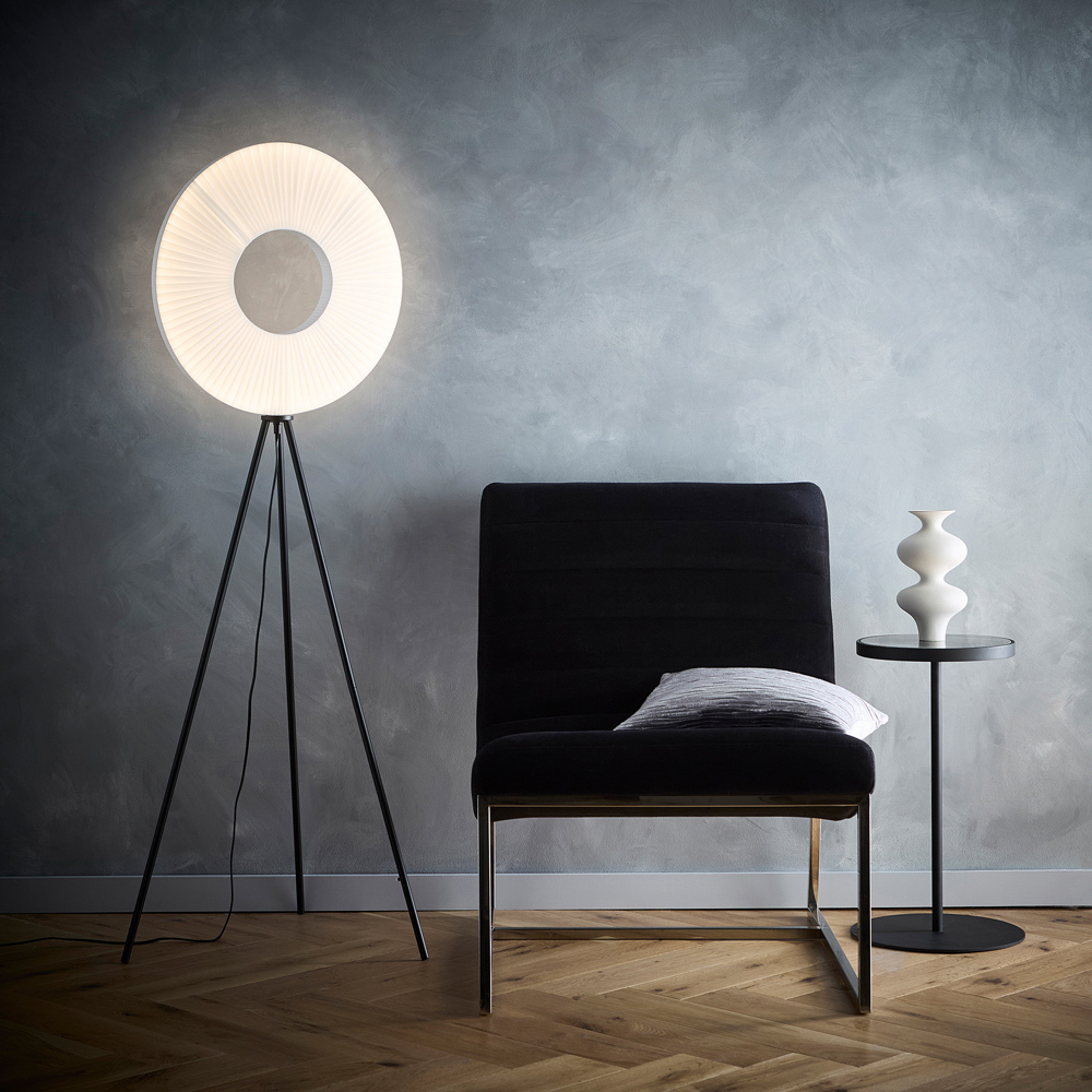 Kliving Riley White Shade Black LED Tripod Floor Lamp Image 3