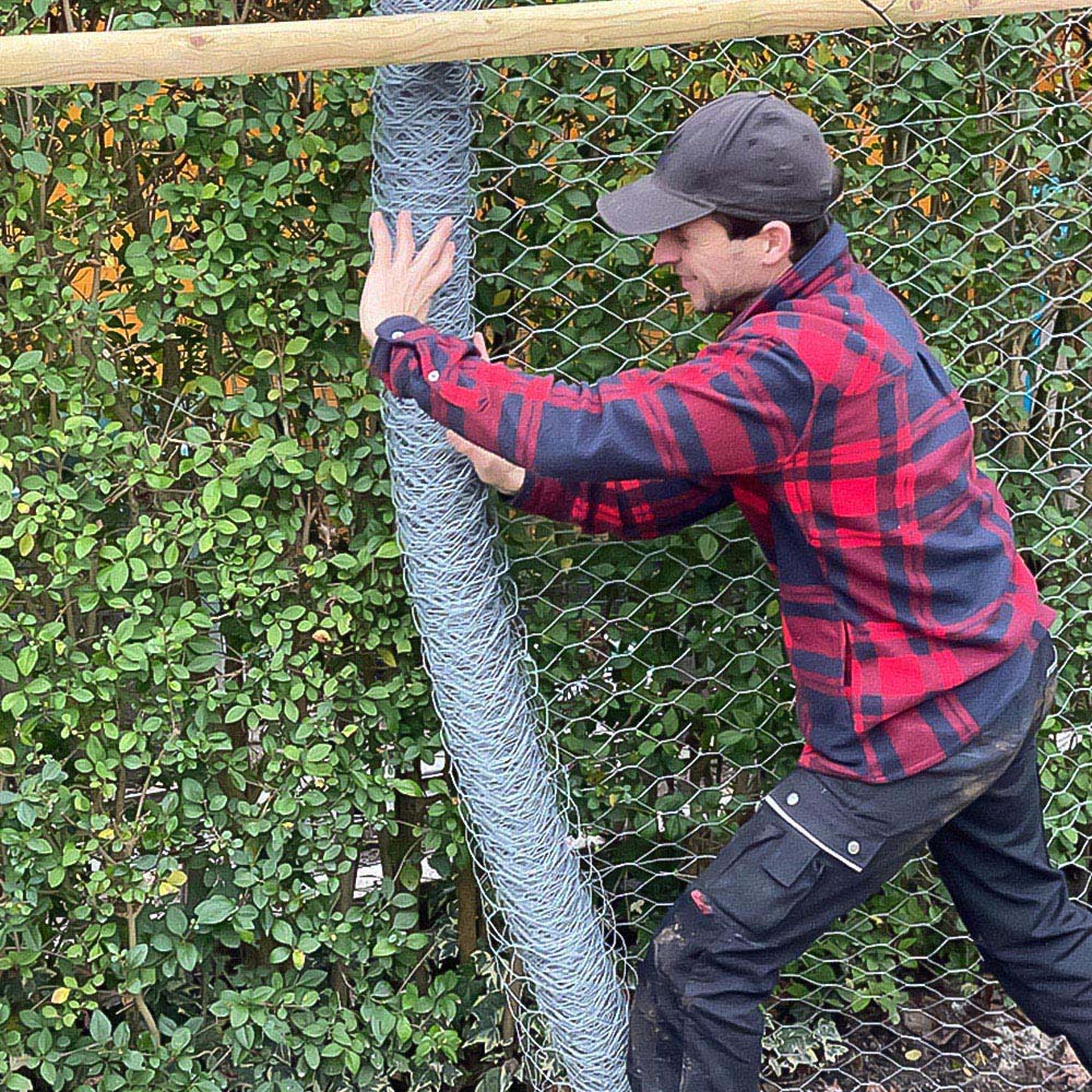 Inspirational Gifting 50mm Galvanised Wire Mesh Chicken Fencing Roll 180 x 25m Image 3