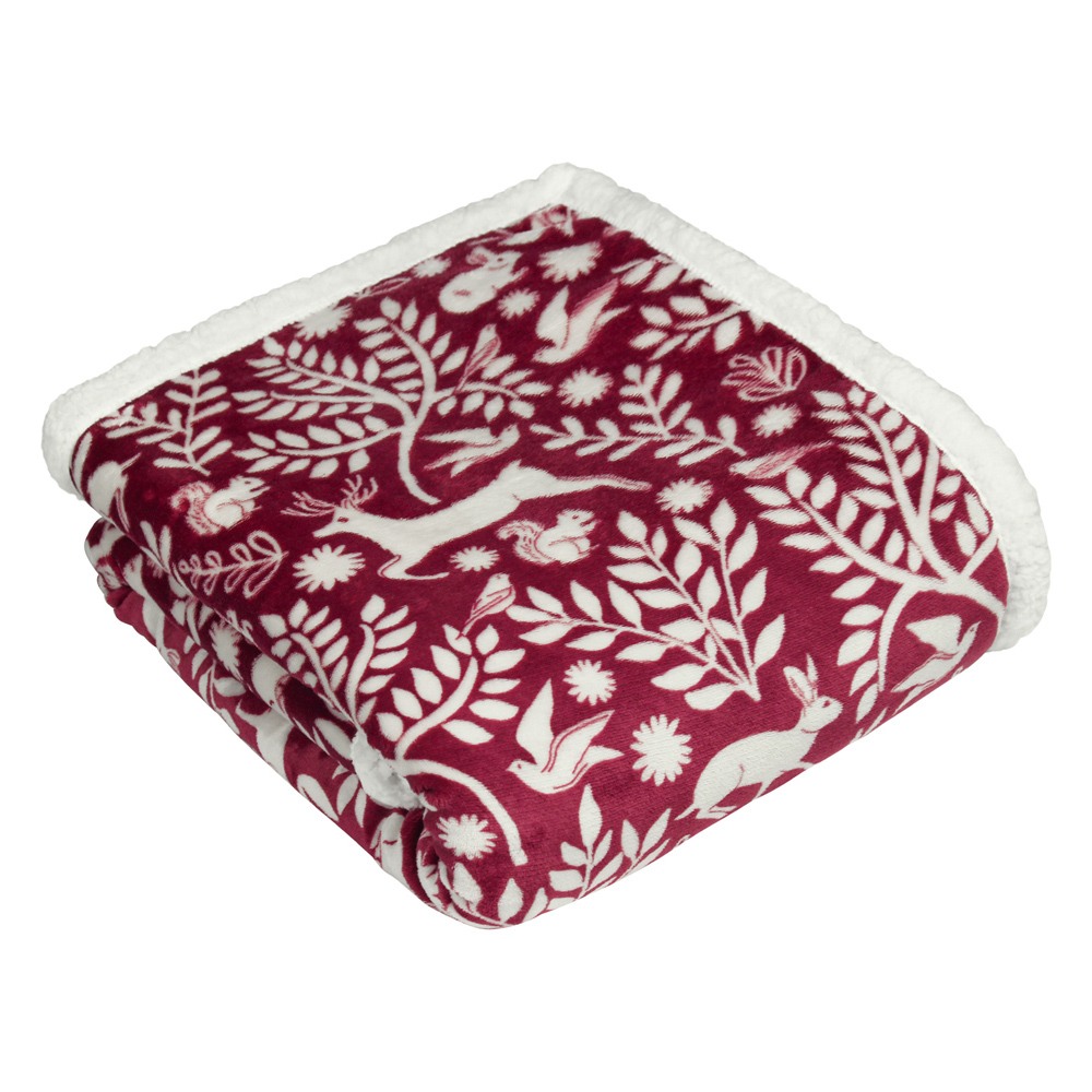 furn. Scandi Berry Woodland Fleece Throw 130 x 150cm Image 3