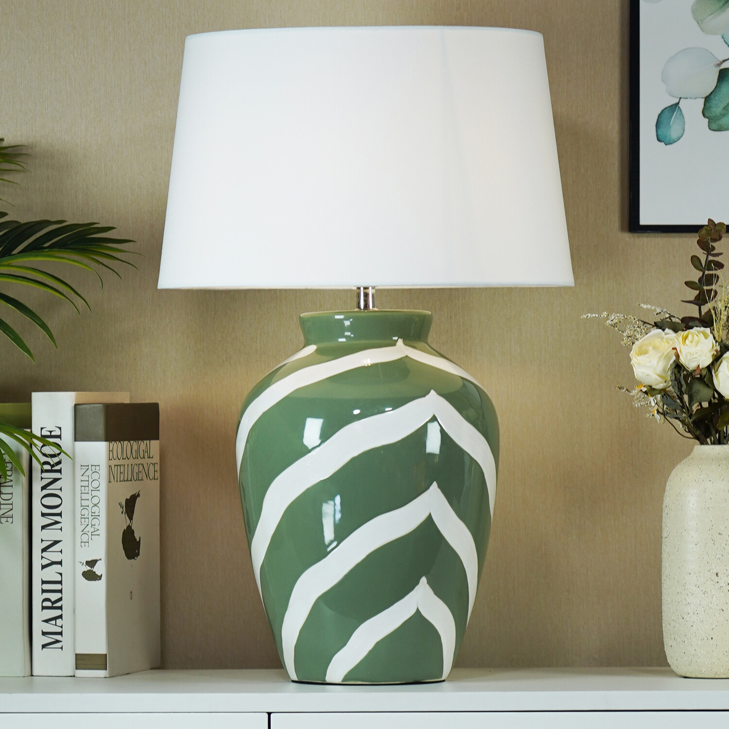 Laurel Table Lamp Green Image 4