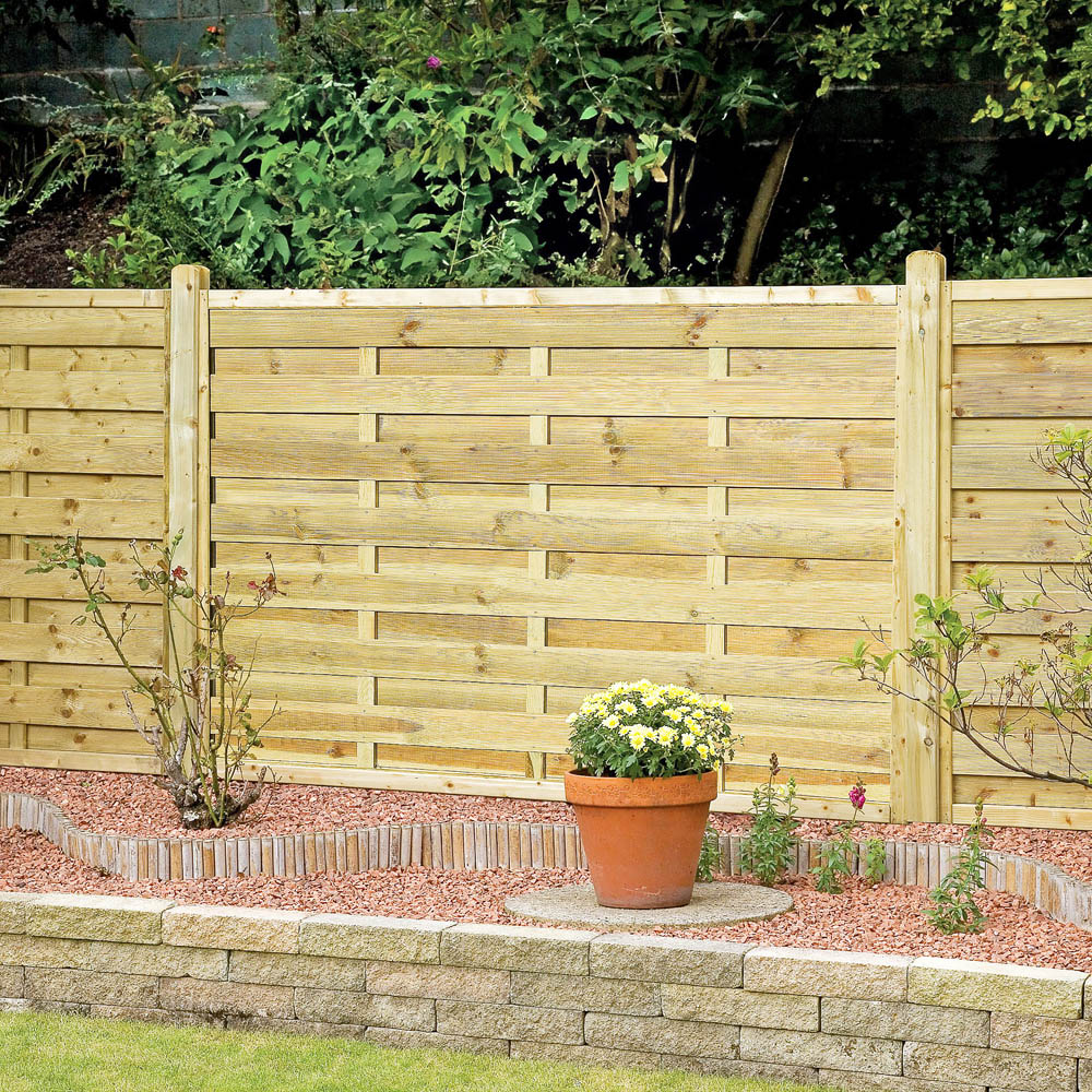 Shire Elite Esprit 6 x 4ft Square Fence Panel Image 1