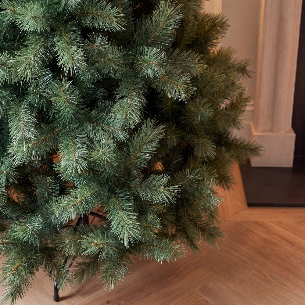 Bosk Calgary Spruce Artificial Christmas Tree 7ft Image 4