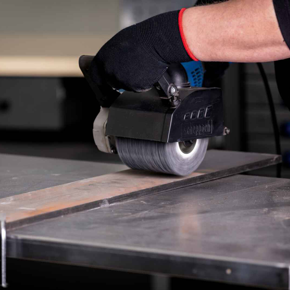Scheppach MRS1300 120 x 100mm Heavy-Duty Sanding and Surface Preparation Silicon Carbide Brush Image 2