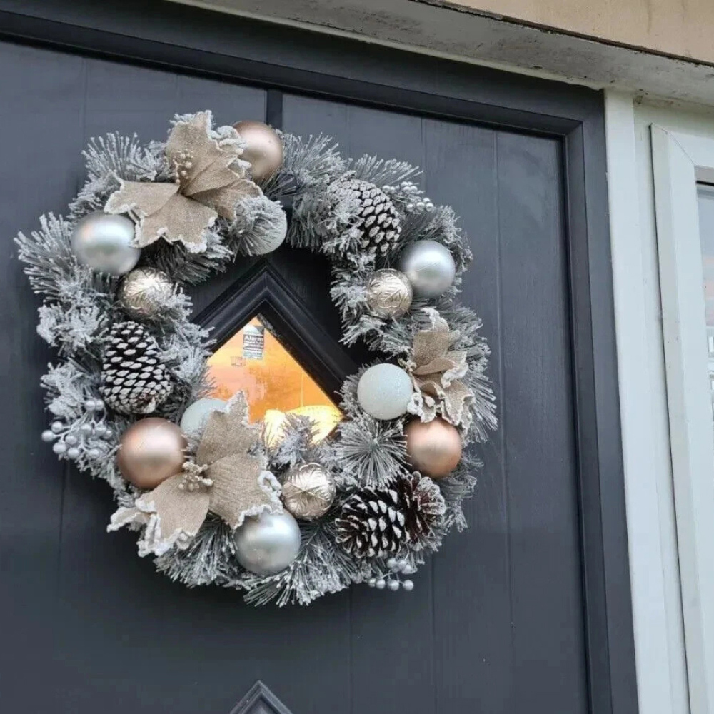 Marco Paul Snow Covered Silver Accent Artificial Christmas Wreath 45cm Image 3