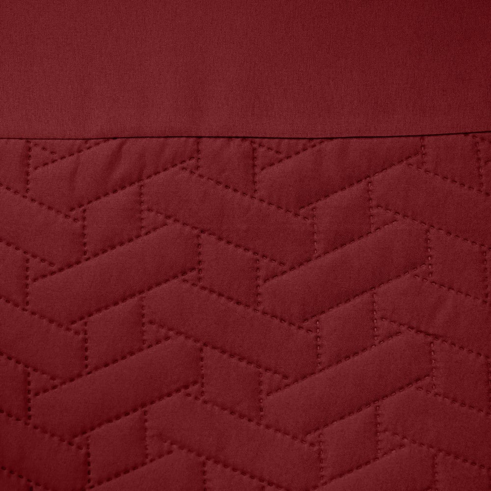 Velosso King Size Red Quilted Geo Duvet Set Image 3