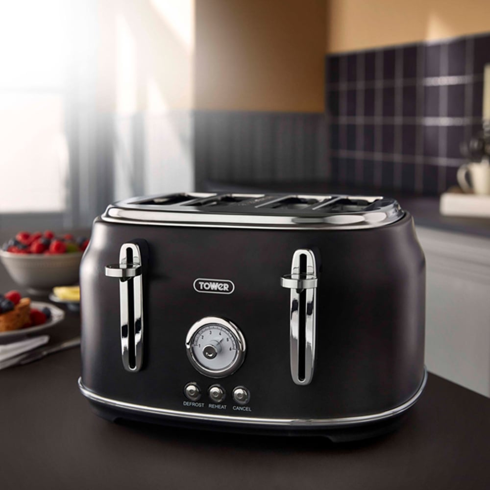 Tower Renaissance EEJB176 Black 20L Microwave with 4 Slice Toaster and 1.7L Kettle Set Image 2