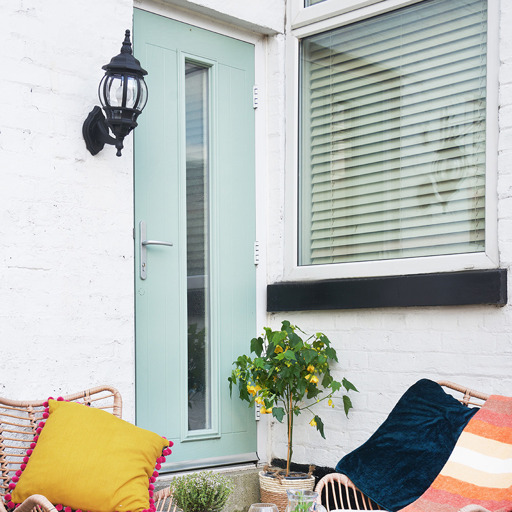 ValueLights Windsor Black Outdoor Wall Light Image 6