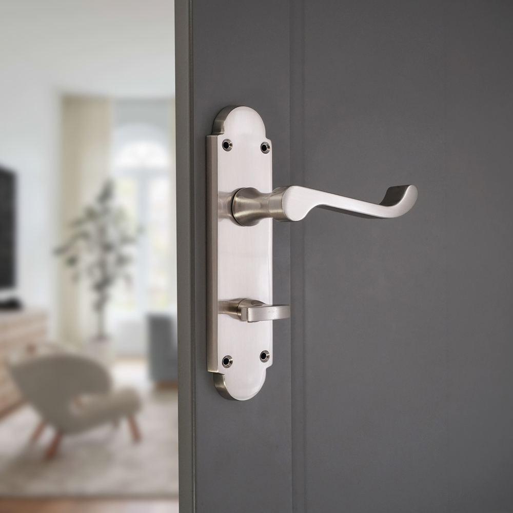 Spira Brass Oakley Satin Nickel Lever on Backplate Bathroom Door Handle 2 Pack Image 2