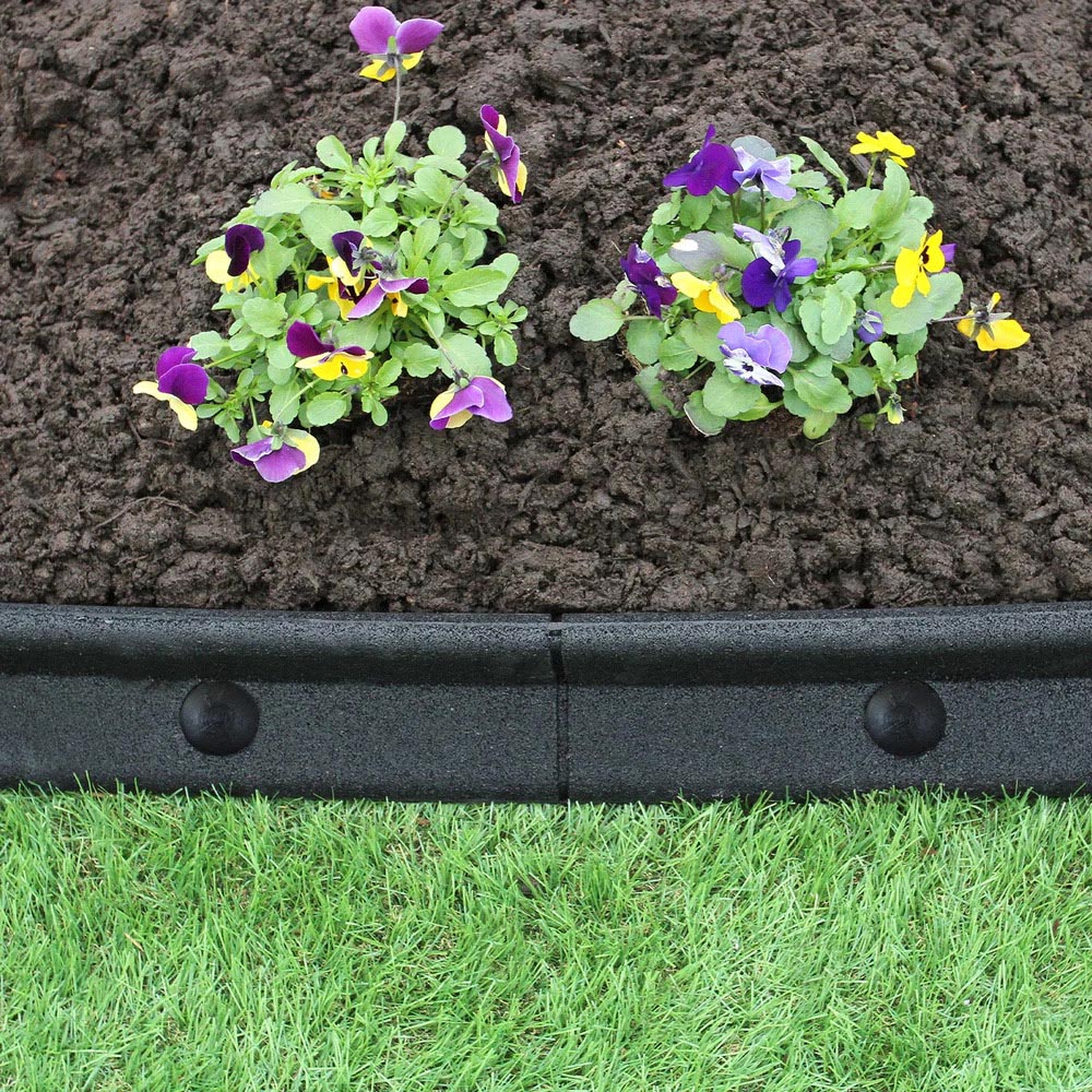 MonsterShop Black 4ft 18 Pack Flexible Lawn Edging Image 2