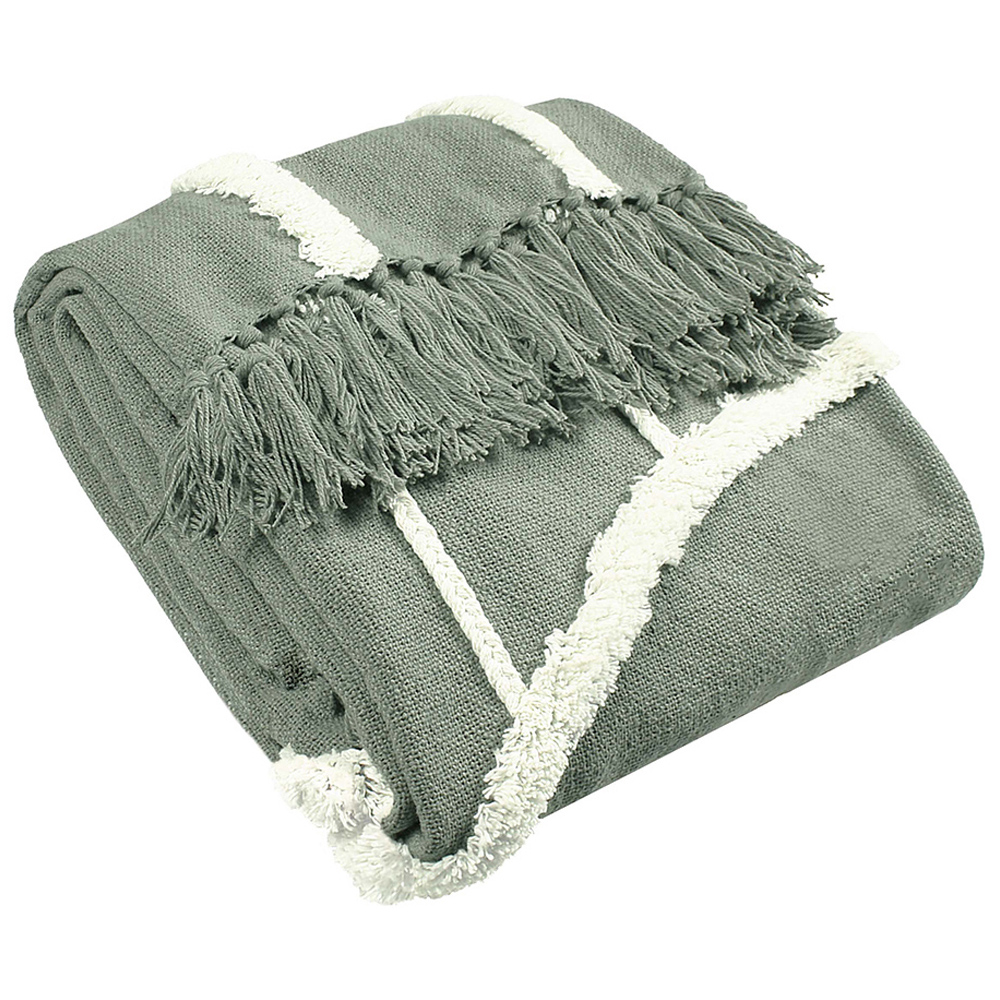 furn. Rainbow Grey Tuft Tasselled Throw 130 x 150cm Price Comparisons | Compare The Build
