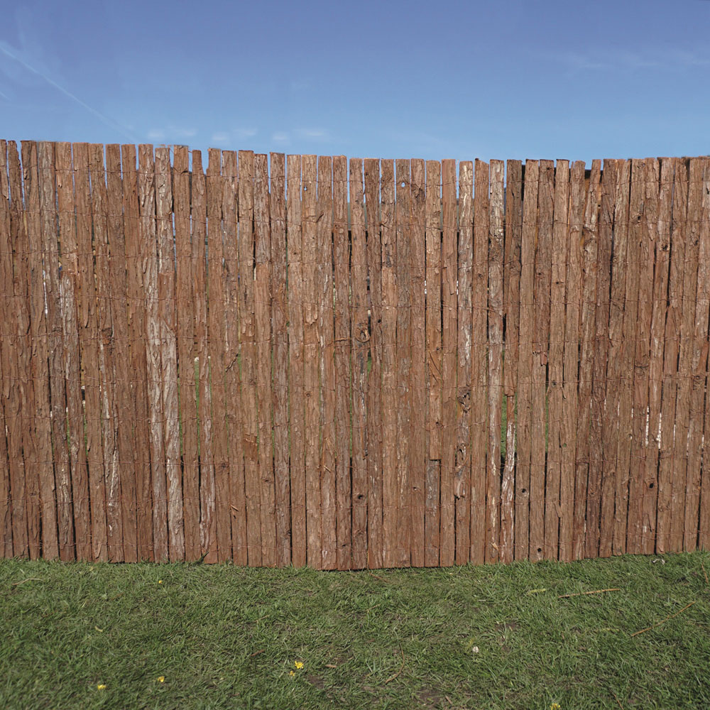 Garden Gear Bark Screen Roll 1.5 x 4m Price Comparisons | Compare The Build